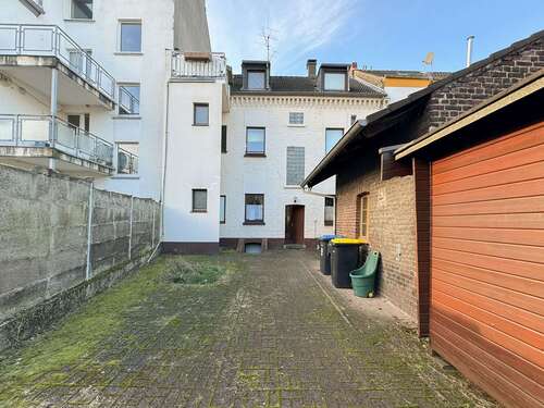 Foto - Haus zum Kaufen in Düsseldorf 698.000,00 € 259 m²