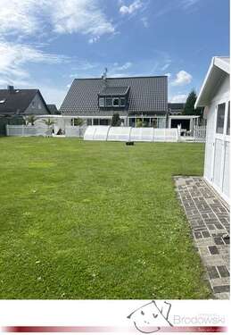 Foto - Haus zum Kaufen in Jüchen 697.000,00 € 224 m²
