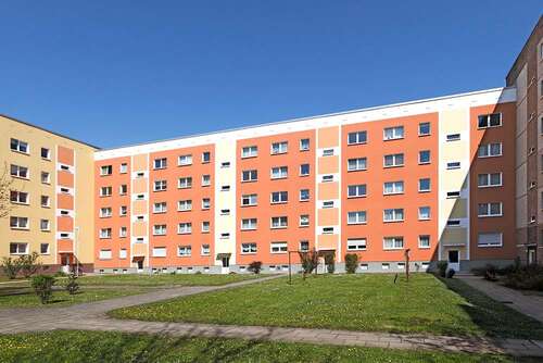 Foto - Wohnung zum Mieten in Halle (Saale) 235,26 € 39.52 m²