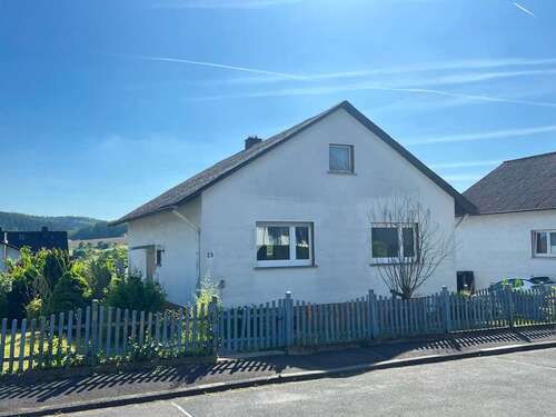 Foto - Haus zum Kaufen in Biebertal 295.000,00 € 80 m²