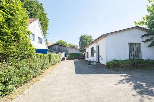 Foto - Haus zum Kaufen in Bremervörde Hesedorf bei Bremervörde 265.000,00 € 275 m²