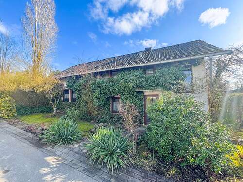 Foto - Haus zum Kaufen in Puderbach 267.000,00 € 144 m²