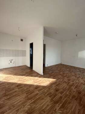 Foto - Wohnung zum Mieten in Halle 380,00 € 58.86 m²