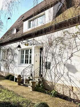 Foto - Haus zum Kaufen in Badenweiler 845.000,00 € 258 m²