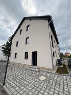 Foto - Haus zum Mieten in Dresden 2.950,00 € 152 m²