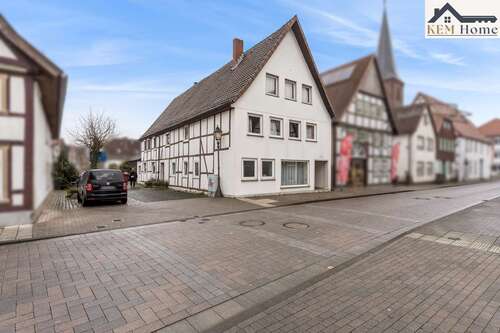 Foto - Haus zum Kaufen in Lügde 120.000,00 € 250 m²