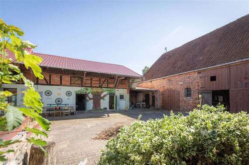 Foto - Haus zum Kaufen in Nettgau 125.000,00 € 191.8 m²