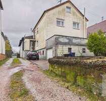 Haus zum Kaufen in Eppelborn 155.000,00 € 180.14 m²
