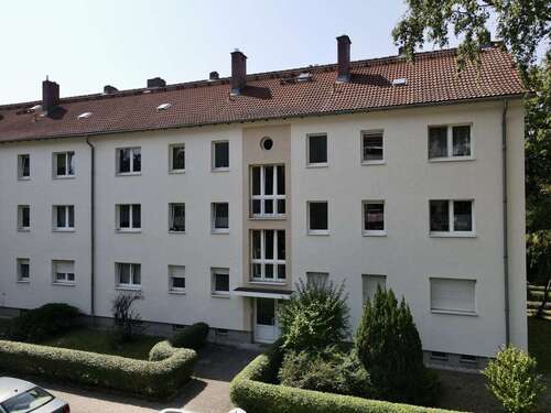 Foto - Wohnung zum Mieten in Halle 350,00 € 46 m²
