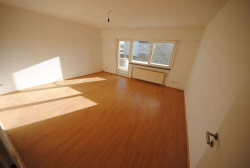 Foto - Wohnung zum Mieten in Obertshausen-Hausen 720,00 € 70 m²