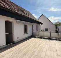Haus zum Kaufen in Neckartailfingen 749.000,00 € 324 m²