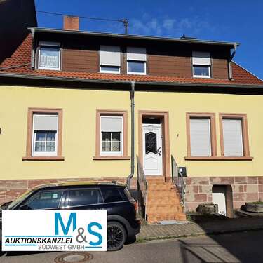 Foto - Haus zum Kaufen in Saarbrücken Bübingen 160.000,00 € 189.4 m²
