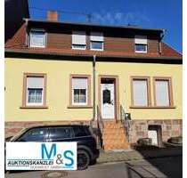 Haus zum Kaufen in Saarbrücken Bübingen 160.000,00 € 189.4 m² - Saarbrücken / Bübingen
