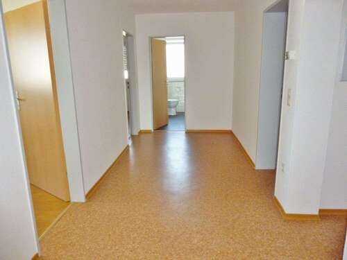 Foto - Wohnung zum Mieten in Bernstadt 700,00 € 100 m²