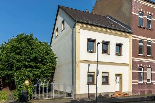 Foto - Haus zum Kaufen in Leverkusen 289.000,00 € 159 m²