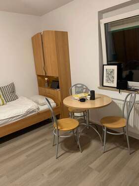 Foto - Wohnung zum Mieten in Erlangen 450,00 € 18 m²