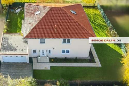 Foto - Haus zum Kaufen in Berlin Kladow 994.000,00 € 220 m²