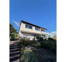 Haus zum Mieten in Pfullingen 1.400,00 € 144 m²