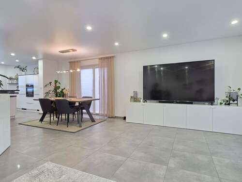 Foto - Haus zum Kaufen in Römerberg 859.000,00 € 163 m²