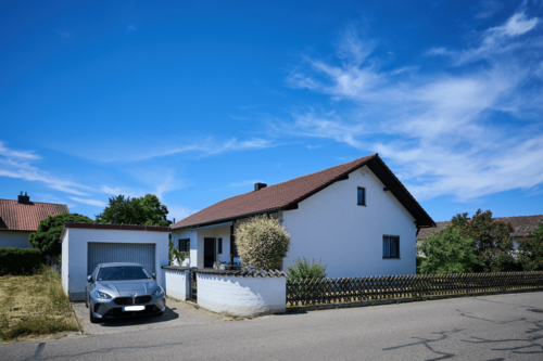 Foto - Haus zum Kaufen in Regenstauf 465.000,00 € 131.5 m²