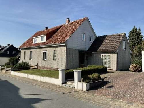 Foto - Haus zum Kaufen in Einbeck 99.000,00 € 80 m²