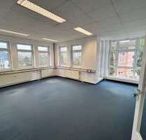 Büro in Friedrichsdorf 2.321,00 € 211 m²