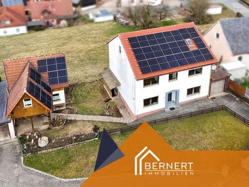 Foto - Haus zum Kaufen in Schneckenlohe 229.000,00 € 185 m²