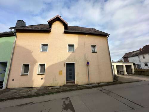 Foto - Haus zum Kaufen in Höxter 79.000,00 € 123 m²