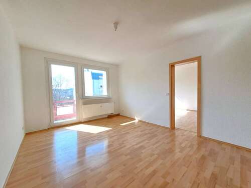 Foto - Wohnung zum Mieten in Plauen 270,50 € 47.54 m²
