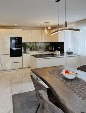 Foto - Haus zum Kaufen in Rösrath 849.000,00 € 270 m²