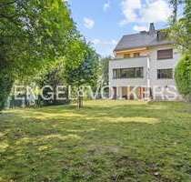 Haus zum Kaufen in Frankfurt am Main 1.950.000,00 € 280 m²