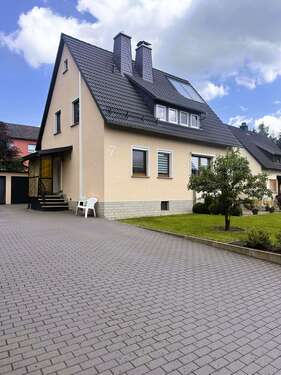 Foto - Haus zum Kaufen in Steinbach am Wald 250.000,00 € 130 m²