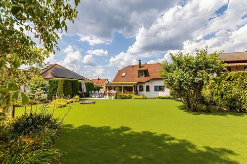 Foto - Haus zum Kaufen in Burgthann 770.000,00 € 252 m²