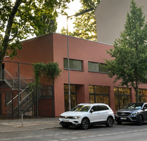 Einzelhandel in Berlin 10.980,00 € 366 m²