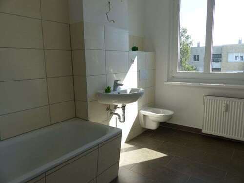 Foto - Wohnung zum Mieten in Schwerin 465,00 € 68.63 m²