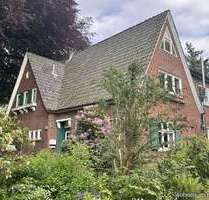 Haus zum Kaufen in Hamburg Lokstedt 2.400.000,00 € 212 m² - Hamburg / Lokstedt