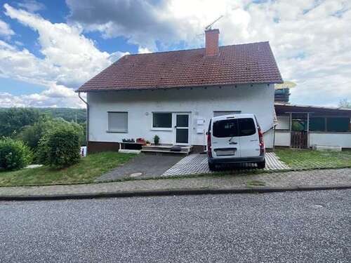 Foto - Haus zum Kaufen in Marburg 450.000,00 € 226.38 m²