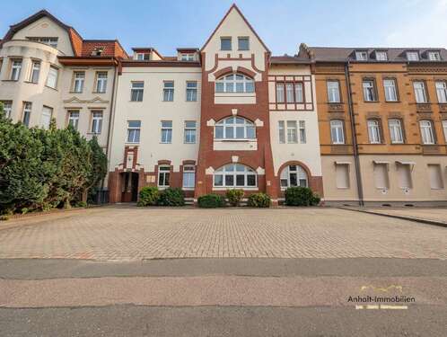 Foto - Wohnung zum Mieten in Bitterfeld 1.050,00 € 141.5 m²