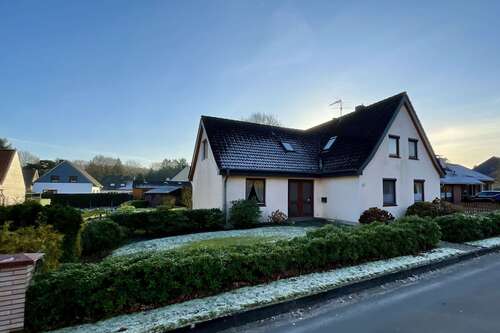 Foto - Haus zum Kaufen in Schiffdorf 289.000,00 € 196.2 m²