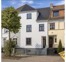 Haus zum Mieten in Bremen 390,00 € 229 m²