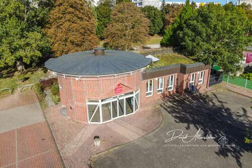 Foto - Büro in Oschersleben 200.000,00 € 181.89 m²