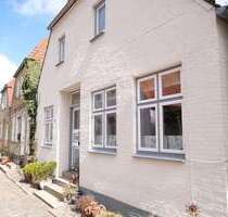 Haus zum Kaufen in Eckernförde 595.000,00 € 293 m²