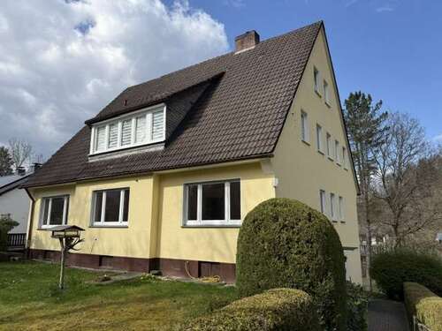 Foto - Haus zum Kaufen in Bad Berleburg 325.000,00 € 310 m²
