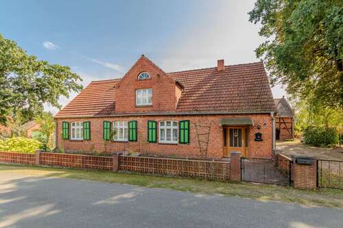 Foto - Haus zum Kaufen in Dömitz Polz 140.000,00 € 150 m²