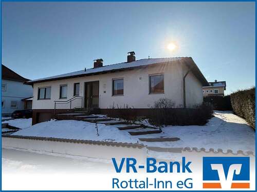 Foto - Haus zum Kaufen in Bayerbach 265.000,00 € 125 m²