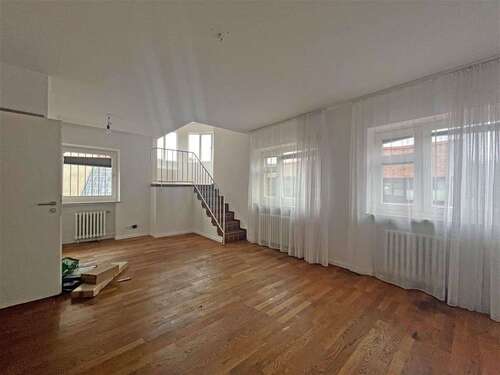 Foto - Haus zum Kaufen in Düsseldorf 529.000,00 € 250 m²