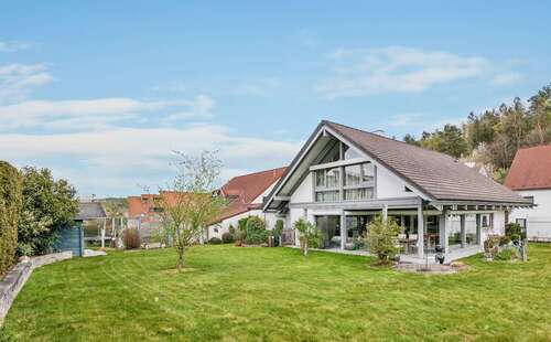 Foto - Haus zum Kaufen in Hochspeyer 759.000,00 € 254 m²