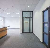 Büro in Stuttgart 4.334,00 € 394 m²