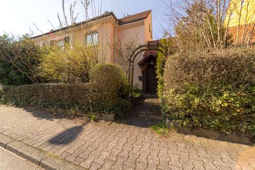 Foto - Haus zum Kaufen in Frankfurt am Main 479.000,00 € 111.65 m²