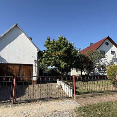 Foto - Haus zum Kaufen in Neukieritzsch 299.000,00 € 138.88 m²